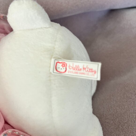 Cute Hello Kitty Doll with Mini Plastic Container: Perfect for Hello Kitty Fan - Picture 4 of 8